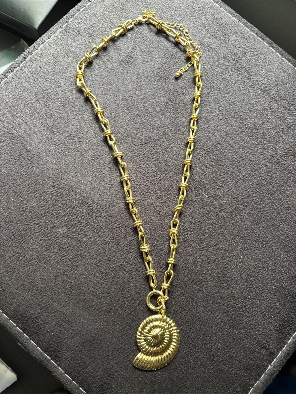 Adornia 14k Gold Plated Chunky Shell Pendant Necklace